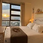 Cozy Panoramic View Unit