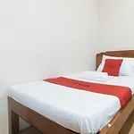 Reddoorz Near Talisay District Hospital