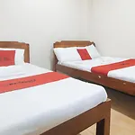 Reddoorz Near Talisay District Hospital