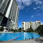 Modern Studio With City Views & Top Amenities