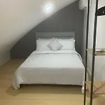 Wanderluxe Loft - 2 Bedroom Condo
