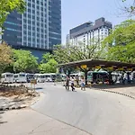Furnished Studio In Cebu It Park With Wifi, Netflix And Pool Access