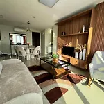 2-3Bedroom Unit At The Padgett Place Condominium