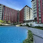 Resort Condo With Balcony In Lapu-Lapu