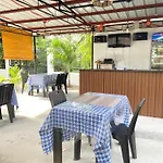 Coconut Inn Moalboal