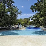 Dominiks Pink Dream Studio Balcony Ocean View Balcony Fast-Wifi At Tambuli Resort High Floor