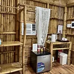 Uzuri Kubo Huts