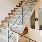 Reddoorz Segra Square Pension House