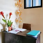 Reddoorz Segra Square Pension House