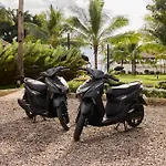 Casa Verde Cliff Resort & Spa