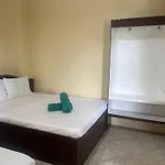 Seamed Guest House - Family Room A