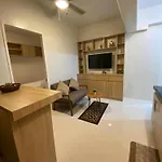 Jono\'S Flat