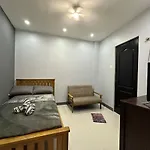 K And R Apartment Fully Furnished Home With Balcony
