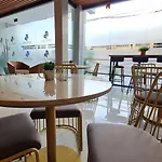Rudhil\'S Place Hotel