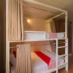 Super Oyo 832 The Teepee Place Hostel & Residence Inn