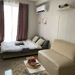 E&S Nest