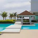Arterra Seaview Resort
