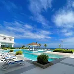 Arterra Seaview Resort