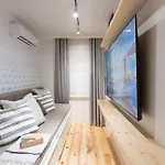 Cozy & Peaceful Disney Netflix 65Inchtv Fast Wifi