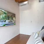Cozy Cabin Style 48 Sqm 500Mbps