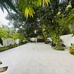 Villa Del Sol 1 -Barkada Rooms