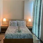 Mactan Newtown 8Newtown Boulevard Beach Condo Rm9