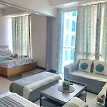 Mactan Newtown 8Newtown Boulevard Beach Condo Rm9