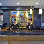 M Citi Suites
