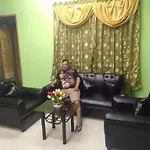 Russel\'S Guesthouse