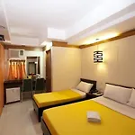 Valleyfront Hotel