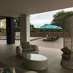 1 Bed Room Condominium