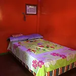 Rjc Hostel And Karaoke Bar