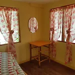 Lucci Pension House