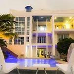 Estrella Del Mar