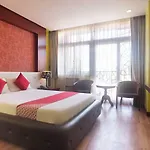 Oyo 159 San Remigio Pensionne Suites