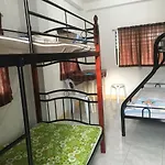 Moalboal Backpackers