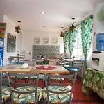 Naps & Maps Hostel