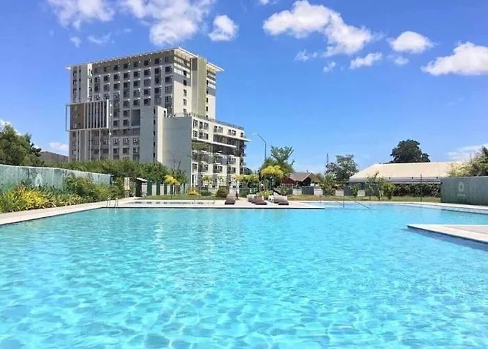 New Luxury Suite With Pool And Netflix Near Airport