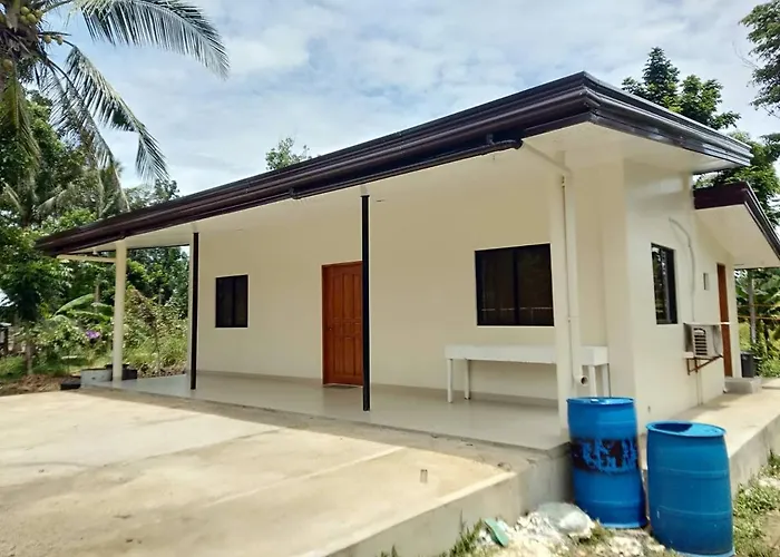 Susana Goles Holiday House