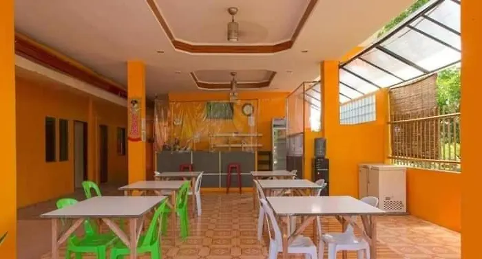 Jessa\'S 5 Guests House