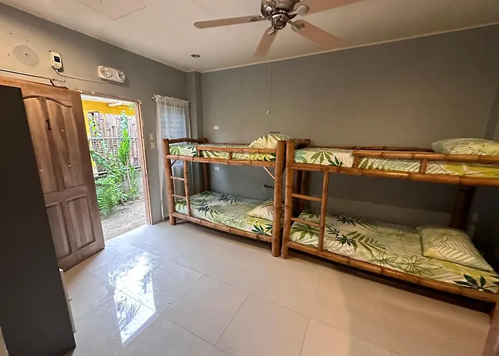 Lionfish Backpackers Hostel Malapascua