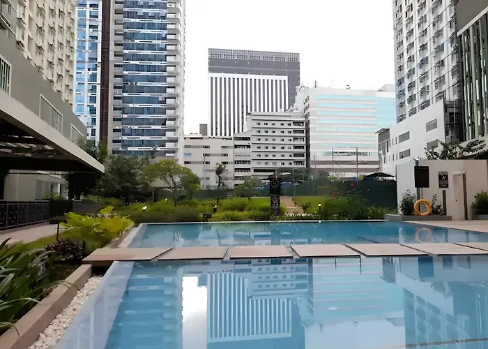 Cebu City Scape At Cebu It Park