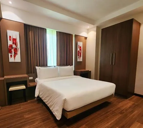 3 Bedroom Condo Unit With Free Vehicle At The Padgett Suites
