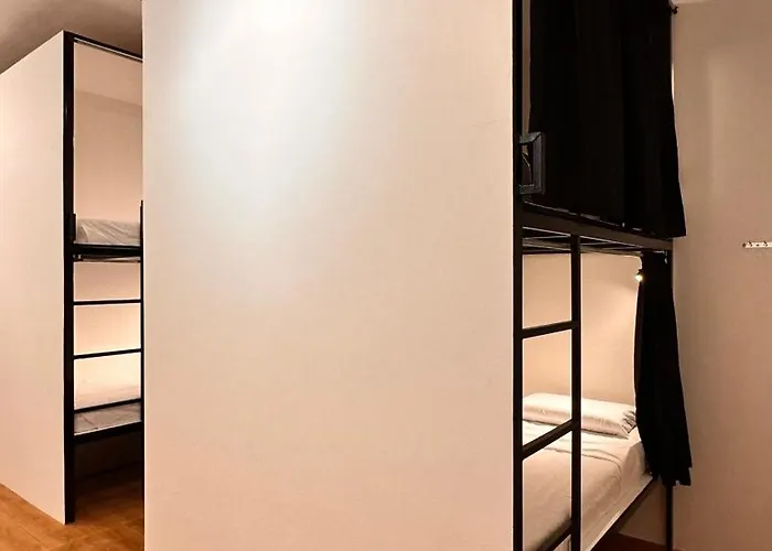 Puy-An, A Nomad Hostel