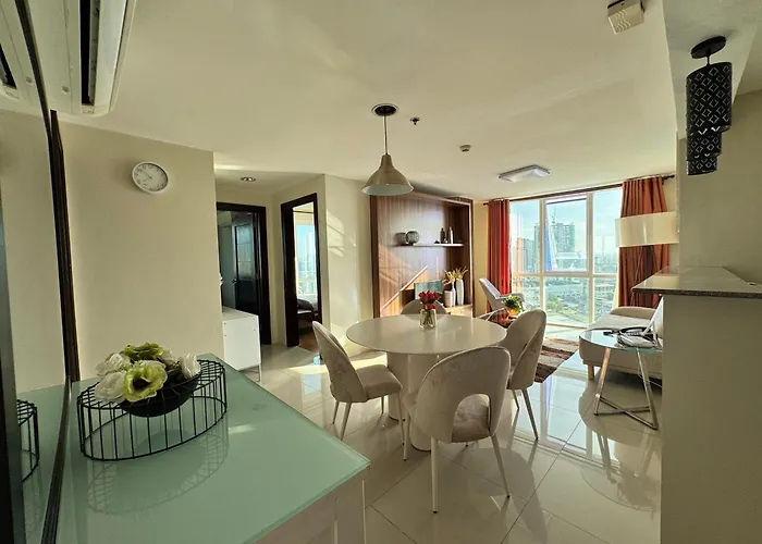 2-3Bedroom Unit At The Padgett Place Condominium