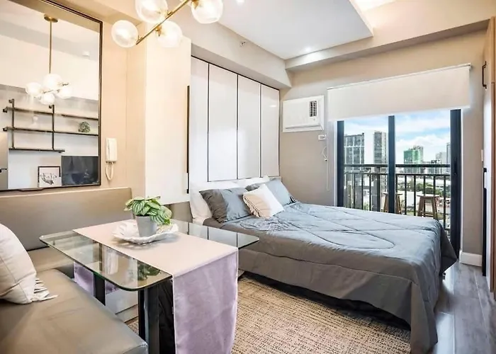 Modern Studio With City Views & Top Amenities
