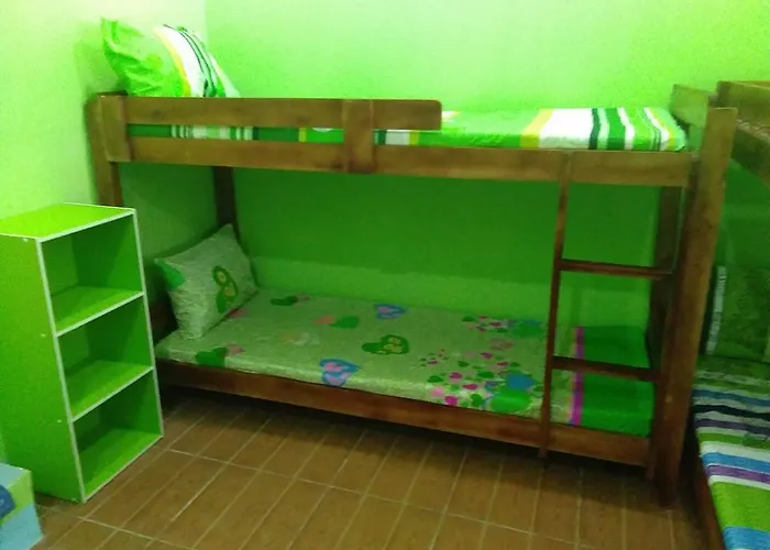 Russel\'S Guesthouse