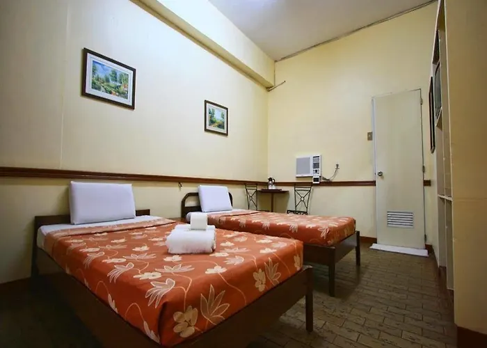 Travelbee Capitol Inn