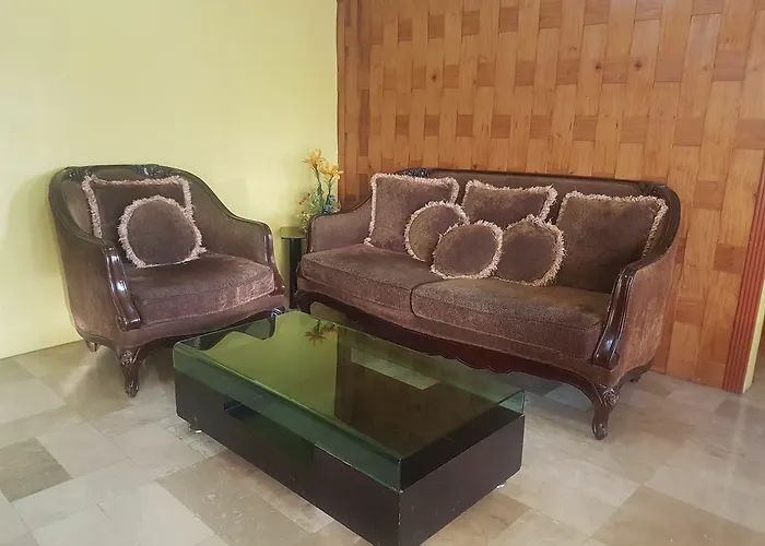 Tsc Suites By Eastland Residences