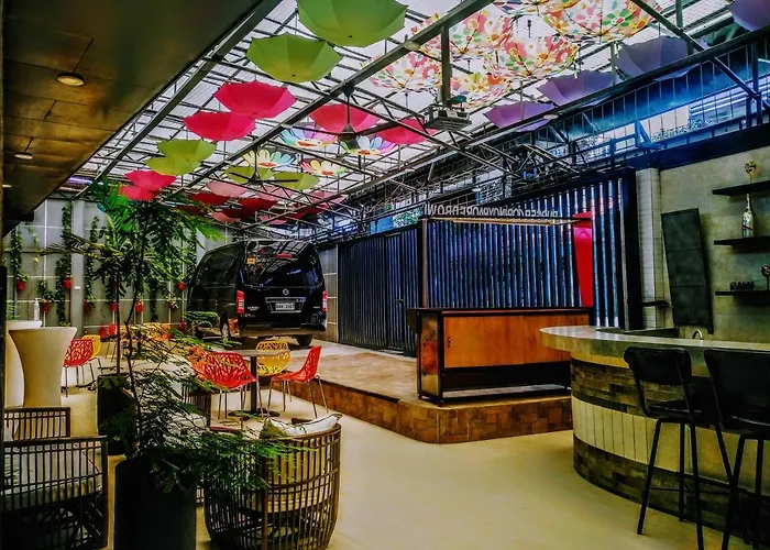 Halfway House Hostel Mactan Cebu Airport